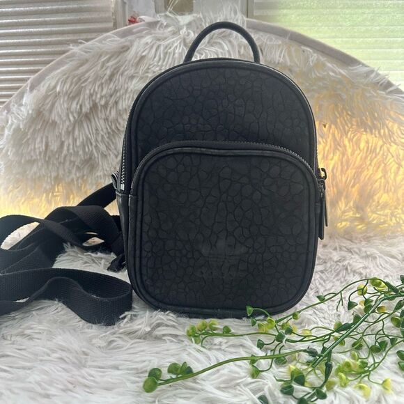 Adidas Black Mini Backpack Textured Croc Print Lightweight Faux Leather - Picture 1 of 10